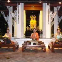 Greeting from the beautiful lady in the traditional Thai Costume at Khantoke Cultural Dinner and show. www.chiangmaitourcenter.com